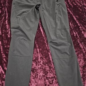 Black Flexpedition Duluth Trading Co. Cargo Pants- Size 4 Short